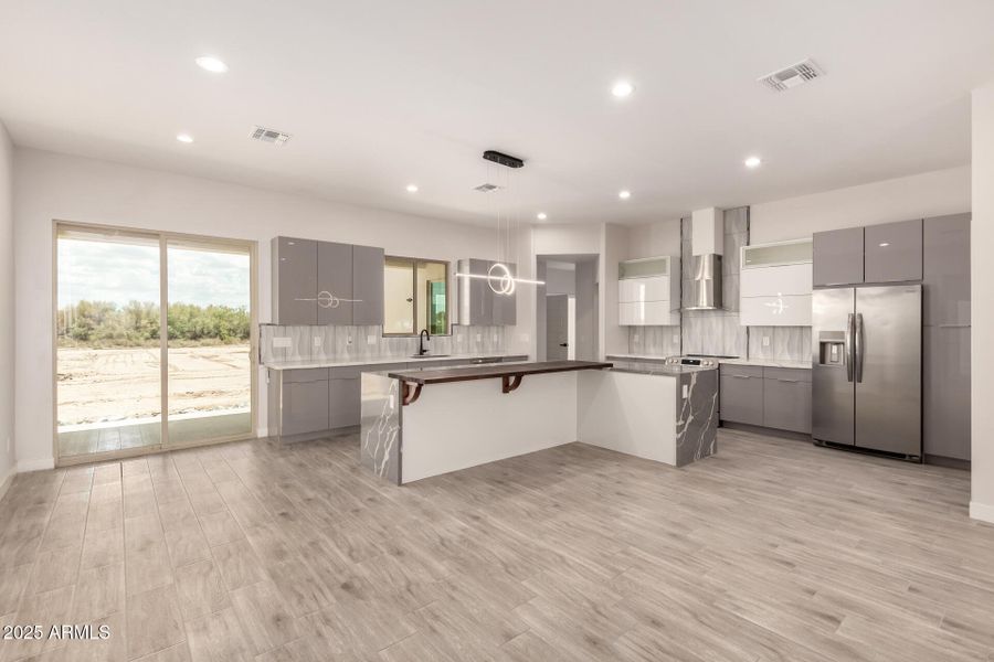 10 - Western Star 24825