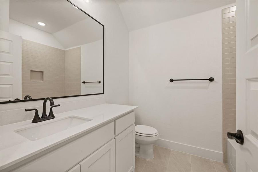 Furnished interior view inside a new home in Settlers Glen, New Fairview (Image 13).