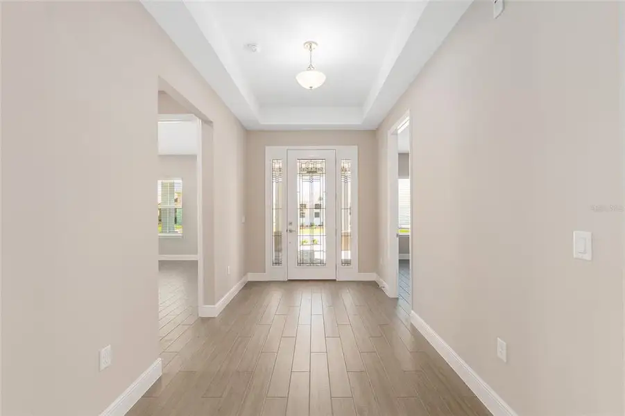Spacious, unfurnished interior of a new home in , Ocala (Image 23).