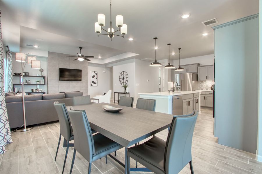 Representative furnished interior of a home built from the Sage by Hakes Brothers in Hillside Park, El Paso (Image 26).