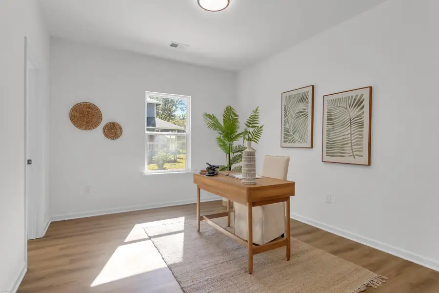Furnished interior view inside a new home in , Hanahan (Image 28). Furnished interior view inside a new home in , Hanahan (Image 28).