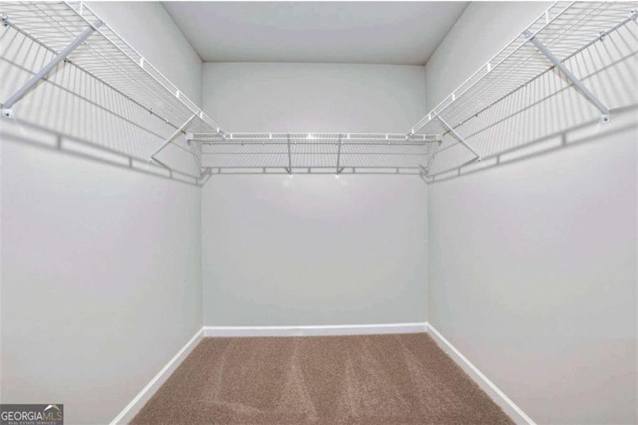 Spacious, unfurnished interior of a new home in Parkway James, Snellville (Image 17).