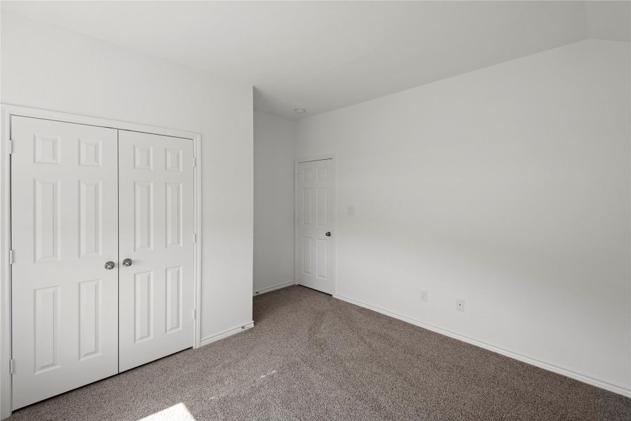 Spacious, unfurnished interior of a new home in , Dayton (Image 18).