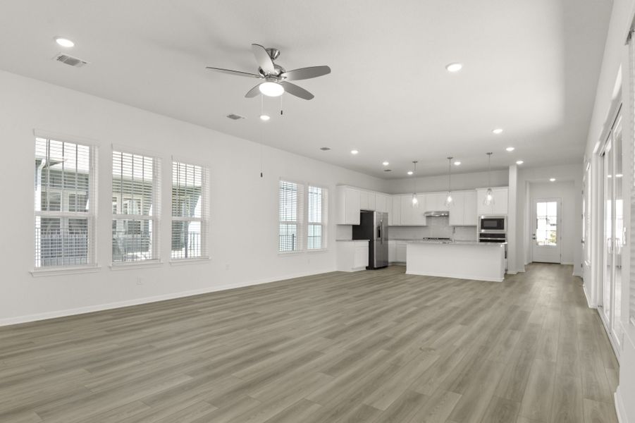 Spacious, unfurnished interior of a new home in Easton Park, Austin (Image 36).