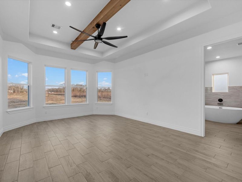 Spacious, unfurnished interior of a new home in , Dayton (Image 24).