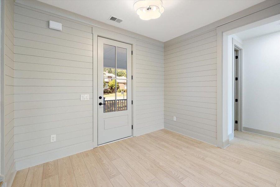 Spacious, unfurnished interior of a new home in , Hanahan (Image 13).