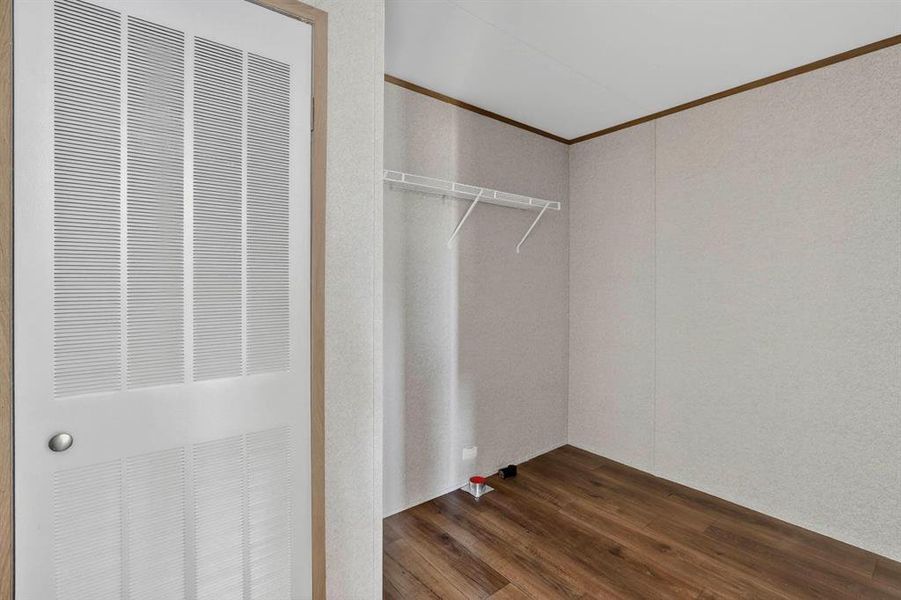 Spacious, unfurnished interior of a new home in , Aurora (Image 32).