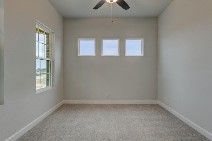 Representative unfurnished interior of a home built from the Jordan by Ashton Woods in Hennersby Hollow, San Antonio (Image 18).