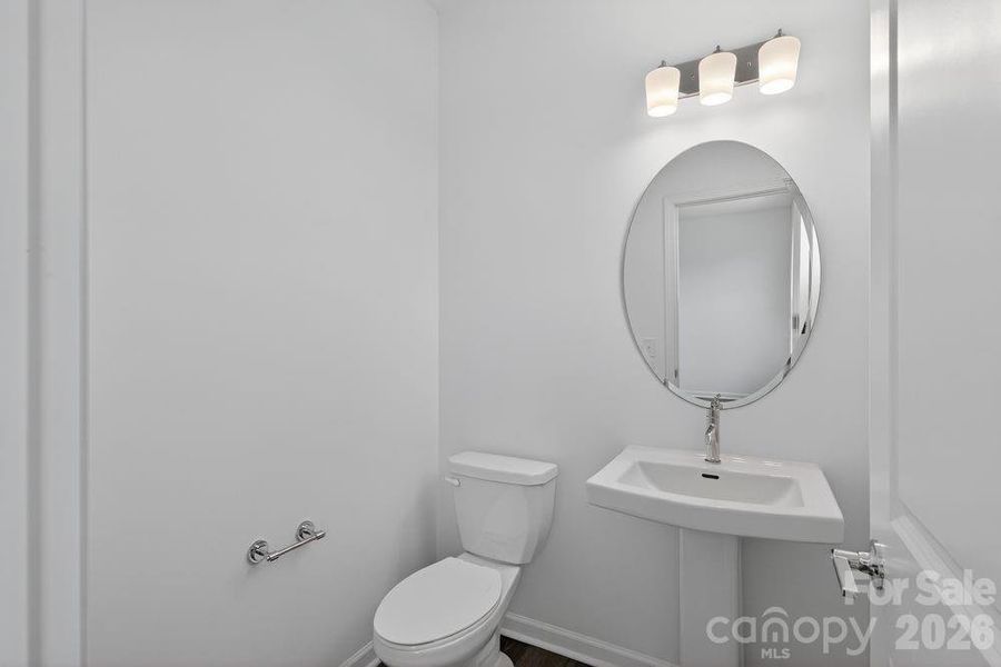 567 Silver Star Boulevard ~ Ready Now