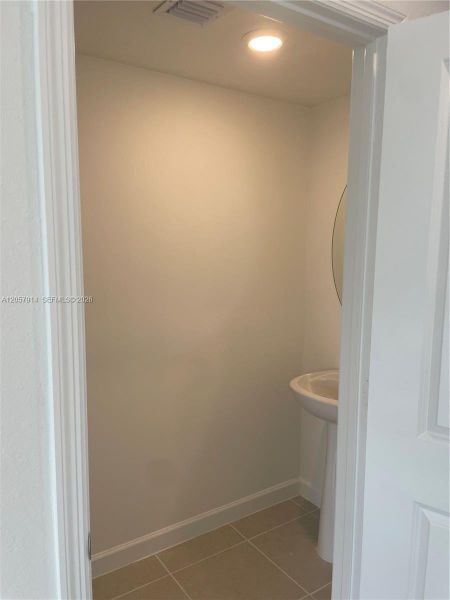Spacious, unfurnished interior of a new home in , Homestead (Image 12).
