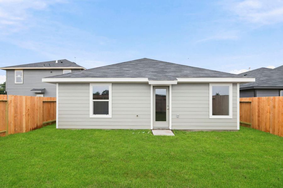 Exterior details and patio area of a home in Sunset Valley, Hockley (Image 3).