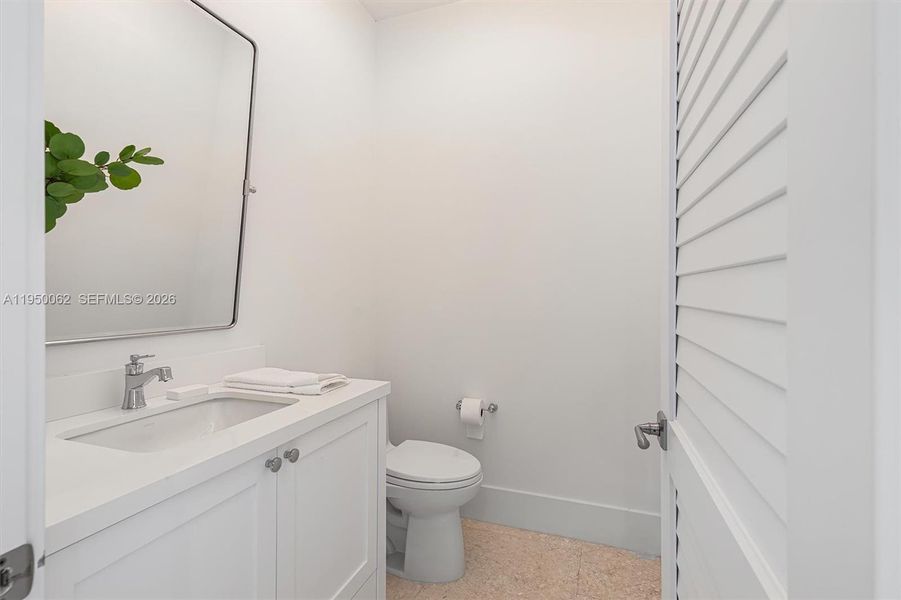 Furnished interior view inside a new home in , Islamorada, Village of Islands (Image 42).