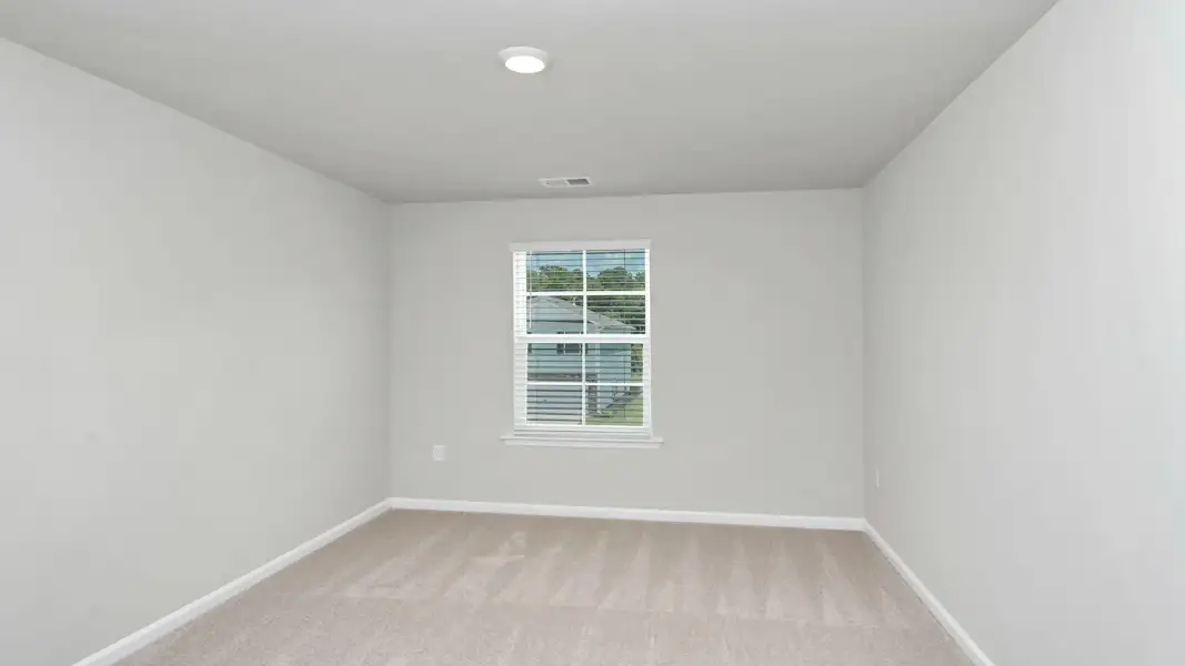 Spacious, unfurnished interior of a new home in Ferry Grove, Lexington (Image 23).