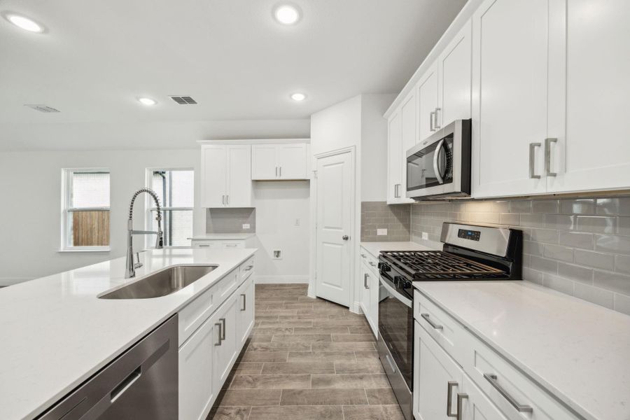 Furnished interior view inside a new home in Saint Tropez, Huffman (Image 5). Furnished interior view inside a new home in Saint Tropez, Huffman (Image 5).