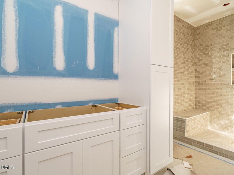 027-1280x960-bathroom