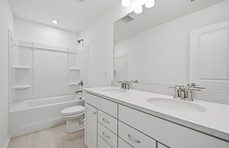 Furnished interior view inside a new home in Briarwood Reserve, Spartanburg (Image 7).