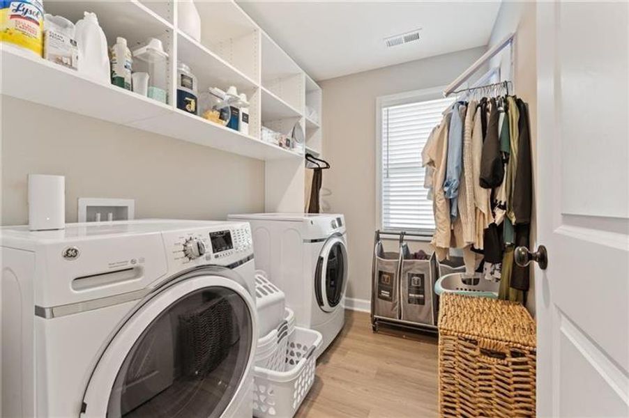 Furnished interior view inside a new home in Tapp Farm, Powder Springs (Image 18). Furnished interior view inside a new home in Tapp Farm, Powder Springs (Image 18).