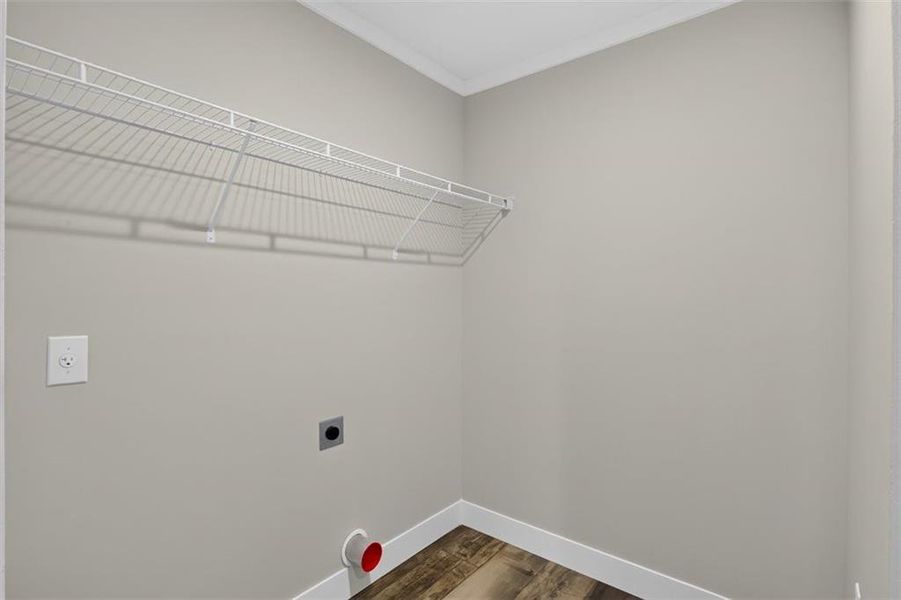 Spacious, unfurnished interior of a new home in , Waleska (Image 18).