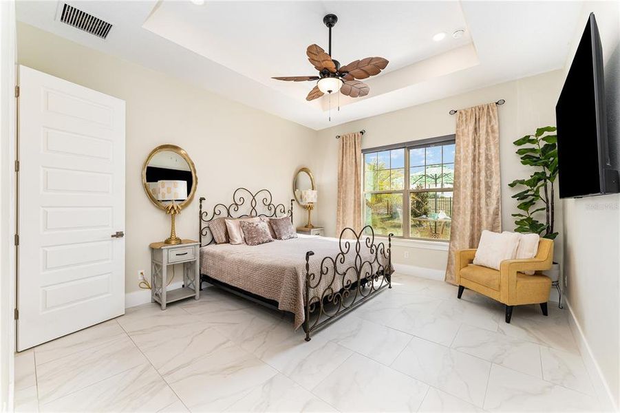 Furnished interior view inside a new home in , Auburndale (Image 29).