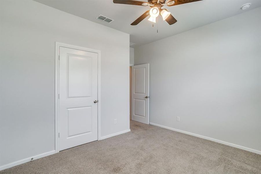 Spacious, unfurnished interior of a new home in , Fort Worth (Image 18).