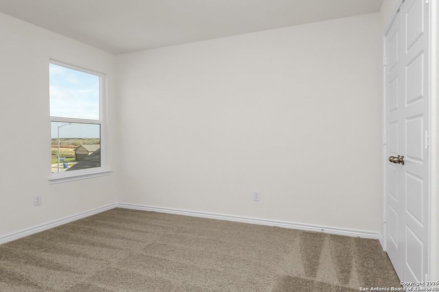 Spacious, unfurnished interior of a new home in Southton Cove, Elmendorf (Image 10).