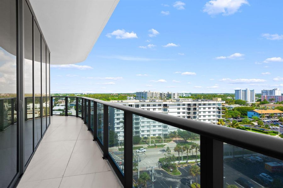53 Foot Sunset Balcony 53 Foot Sunset Balcony