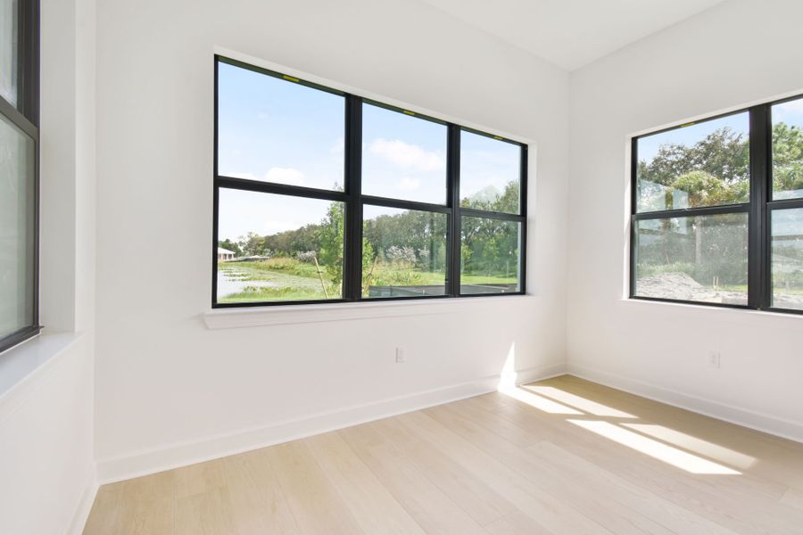 Spacious, unfurnished interior of a new home in Greyhawk Landing, Lake Worth (Image 30).