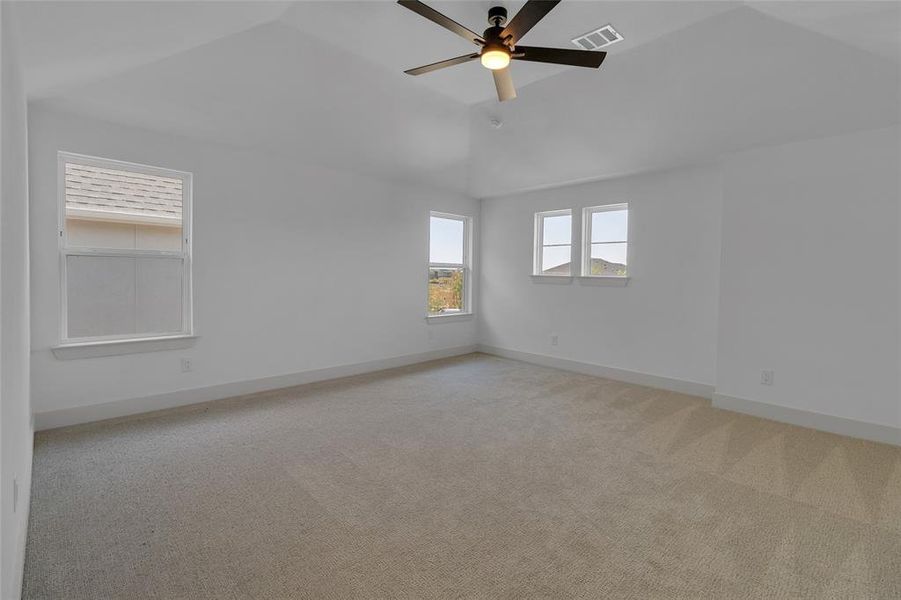 Spacious, unfurnished interior of a new home in The Grove Frisco, Frisco (Image 28).