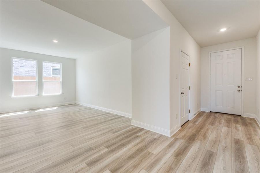 Spacious, unfurnished interior of a new home in Heartland Signature, Crandall (Image 13). Spacious, unfurnished interior of a new home in Heartland Signature, Crandall (Image 13).