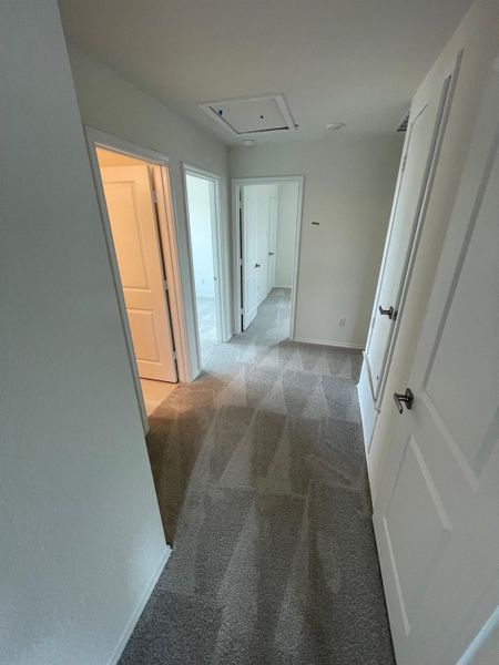 Spacious, unfurnished interior of a new home in Mustang Valley, Manor (Image 14). Spacious, unfurnished interior of a new home in Mustang Valley, Manor (Image 14).