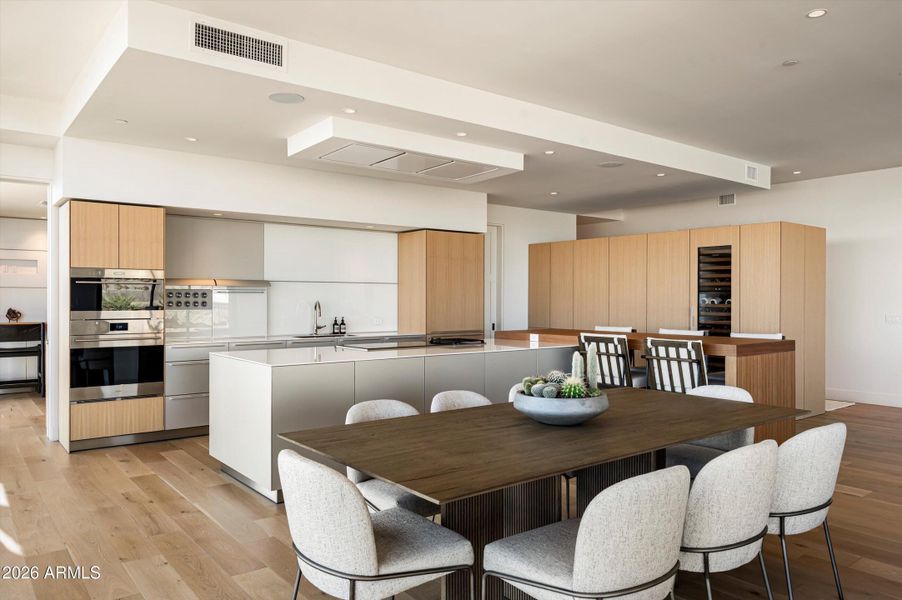 09-5000 N Camelback Ridge Rd #4-9