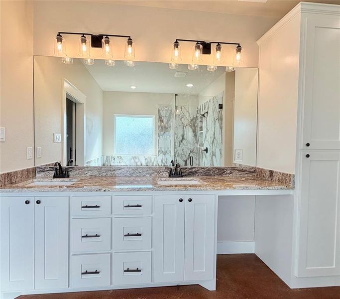 Furnished interior view inside a new home in , Weatherford (Image 13).