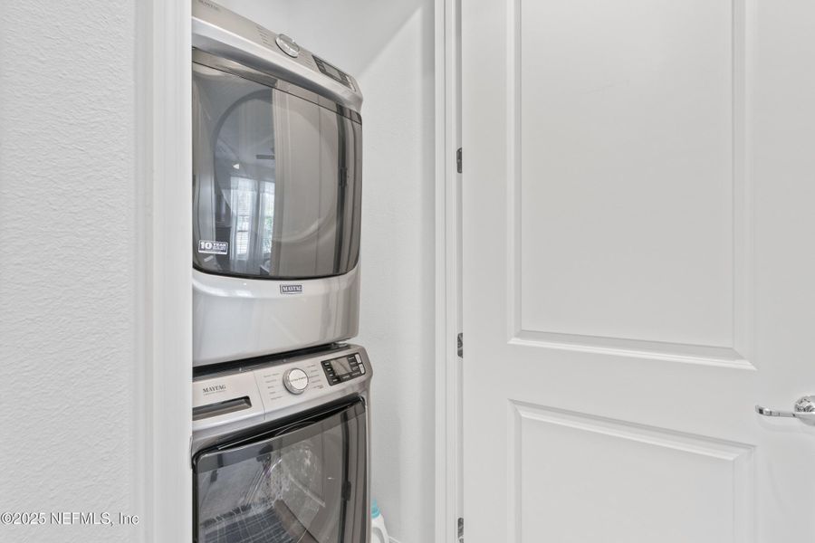 Close-up of interior finishes inside a home in Bradley Pond, Jacksonville (Image 21).