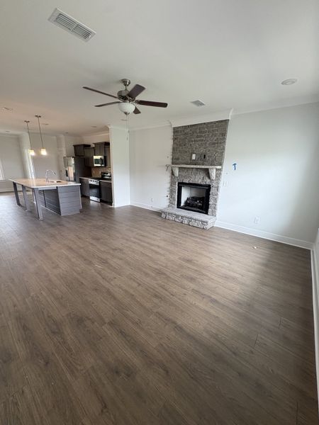 Spacious, unfurnished interior of a new home in Rookers Bend, Smyrna (Image 10).