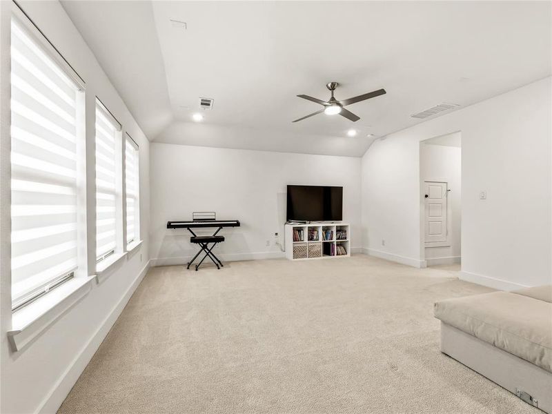 Furnished interior view inside a new home in , Celina (Image 34).