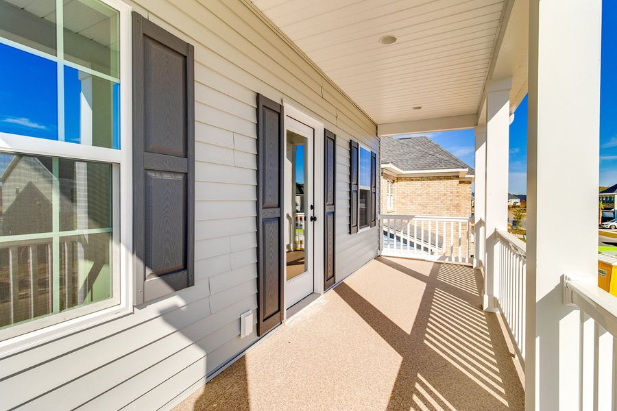 Exterior details and patio area of a home in Hendrix Farms, Lexington (Image 4).