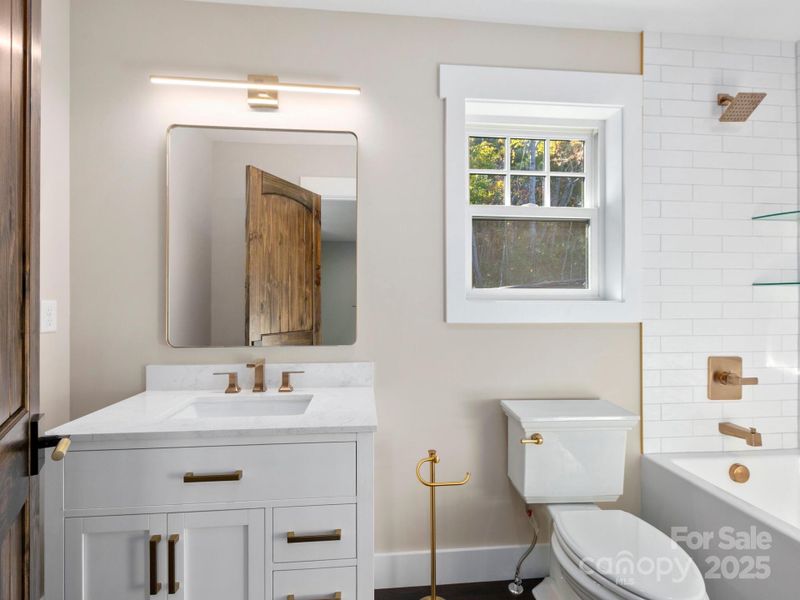 Furnished interior view inside a new home in , Fairview (Image 11).