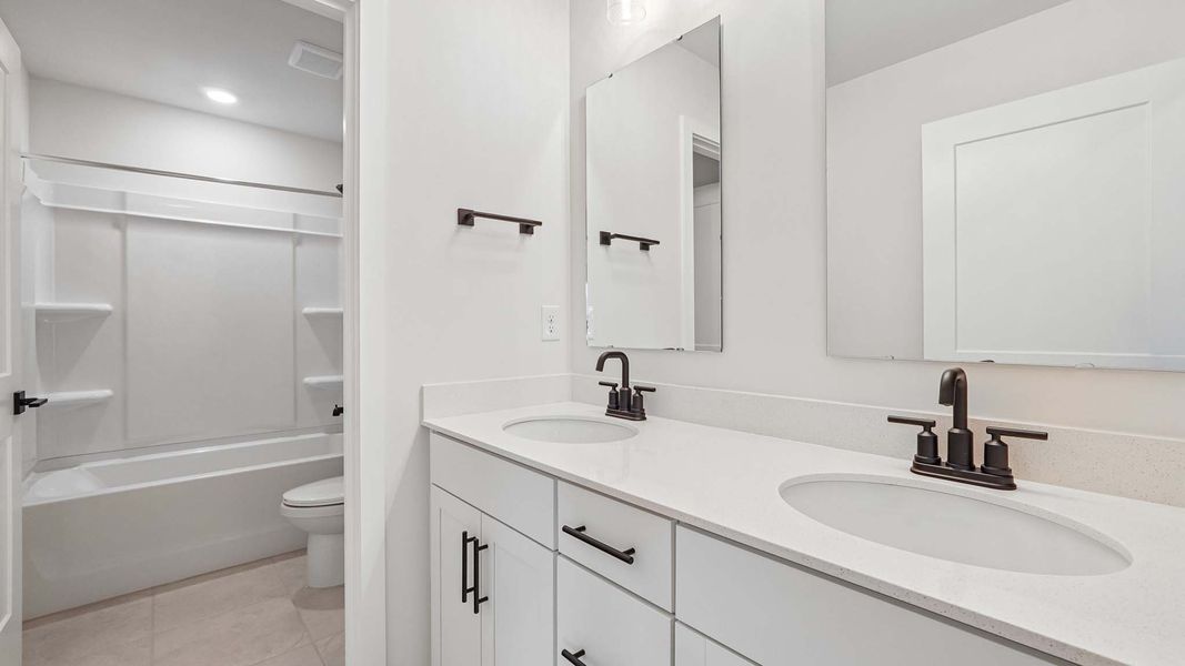 Representative interior finishes for a home built from the Cooper by D.R. Horton in Westport, York (Image 8).