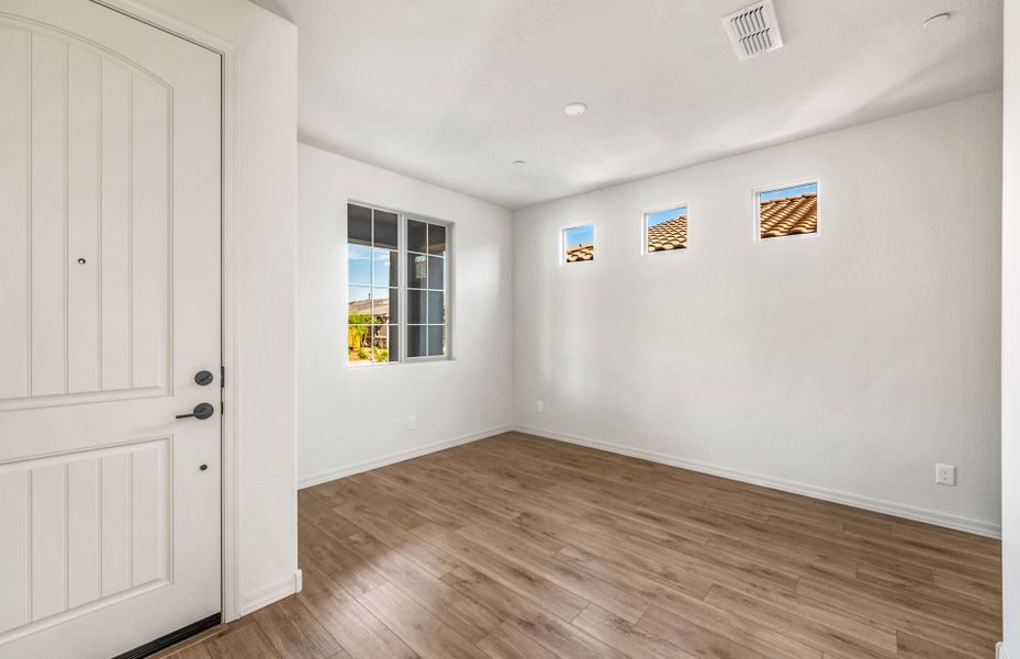 Spacious, unfurnished interior of a new home in Foothills at Northpointe, Peoria (Image 18). Spacious, unfurnished interior of a new home in Foothills at Northpointe, Peoria (Image 18).