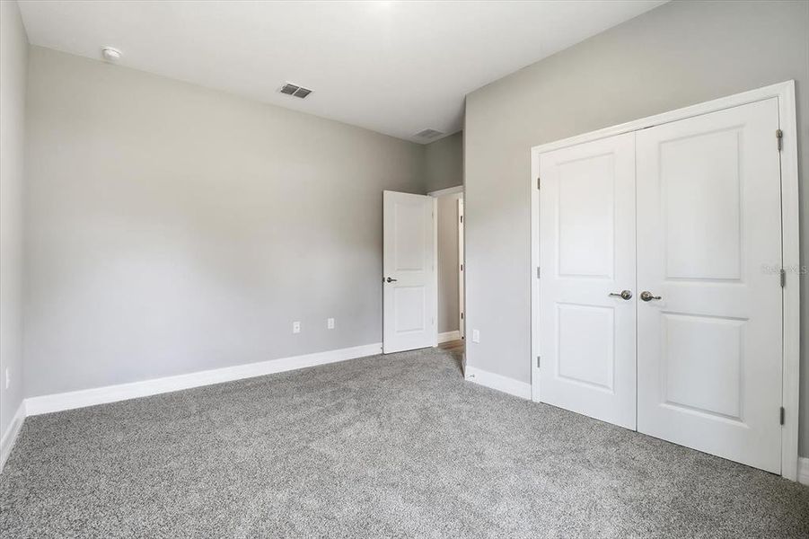 Spacious, unfurnished interior of a new home in , Ocala (Image 31).