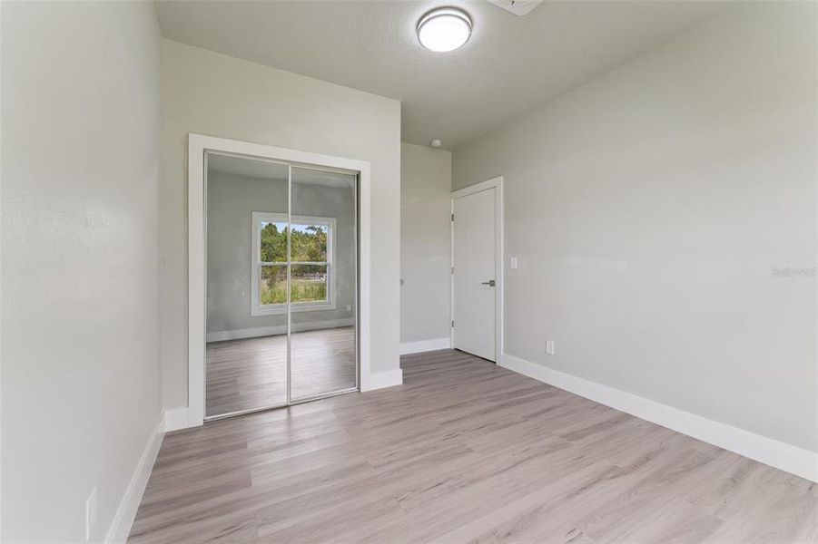 Spacious, unfurnished interior of a new home in , Orlando (Image 47).