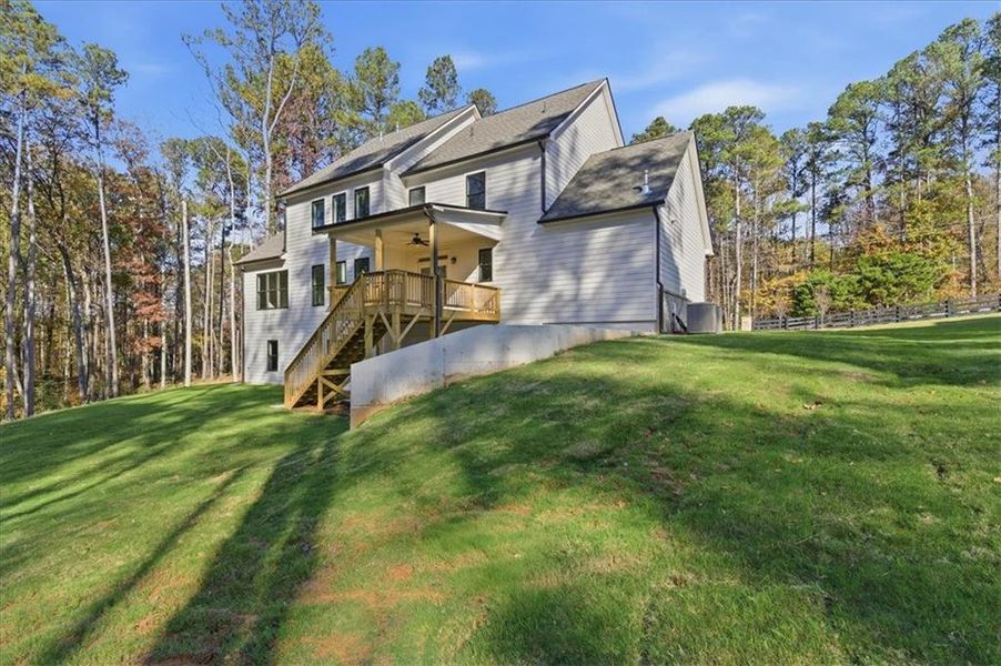 Exterior details and patio area of a home in Ford Landing, Acworth (Image 3).