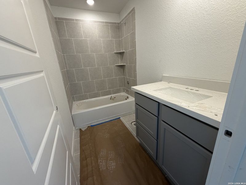 Image 12 of a home in Arroyo Ranch.