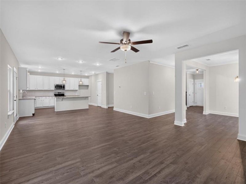 Spacious, unfurnished interior of a new home in , Dallas (Image 21).