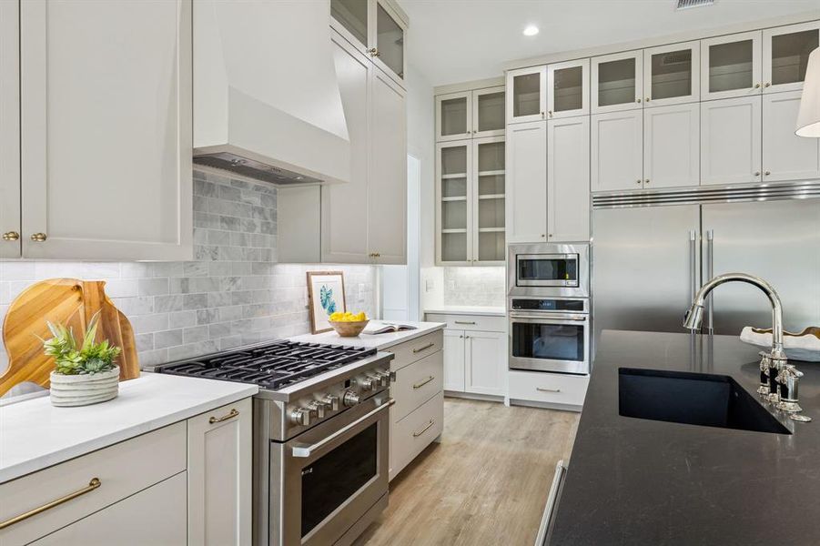 Furnished interior view inside a new home in , Midlothian (Image 4).