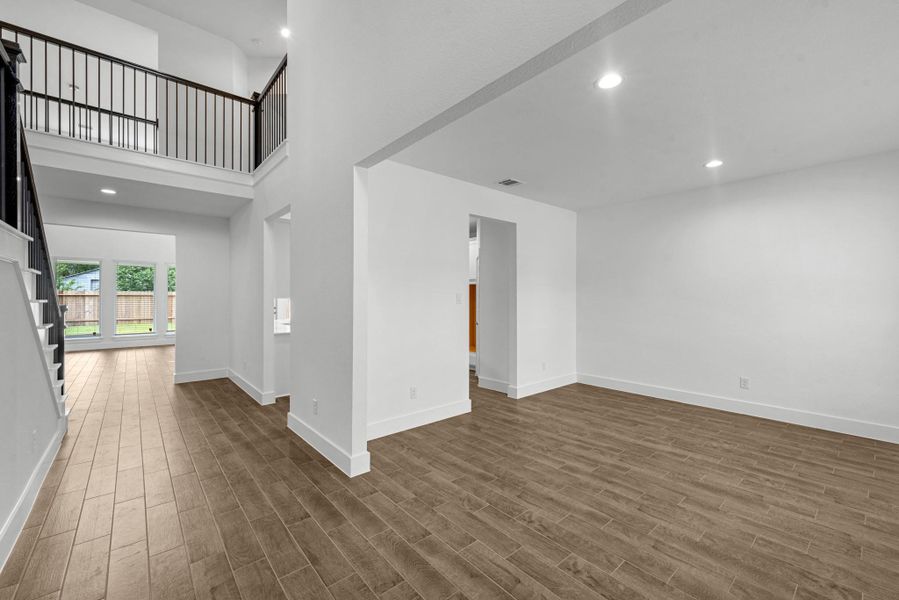 Spacious, unfurnished interior of a new home in Morton Creek Ranch, Katy (Image 26). Spacious, unfurnished interior of a new home in Morton Creek Ranch, Katy (Image 26).