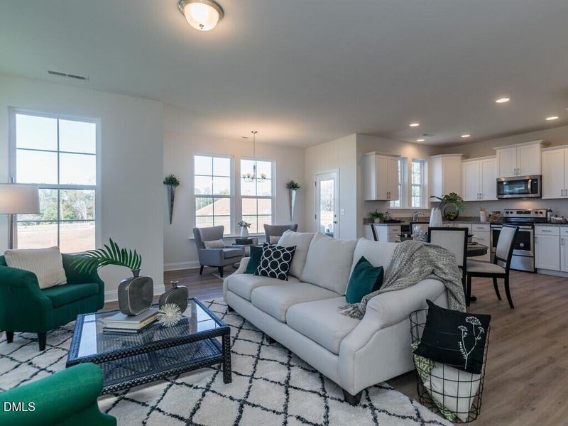 004_ Open Floor Plan