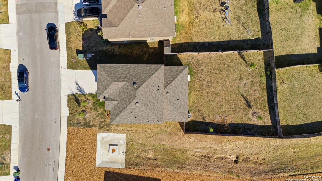 Image 33 of a home in Cinco Lakes. Image 33 of a home in Cinco Lakes.