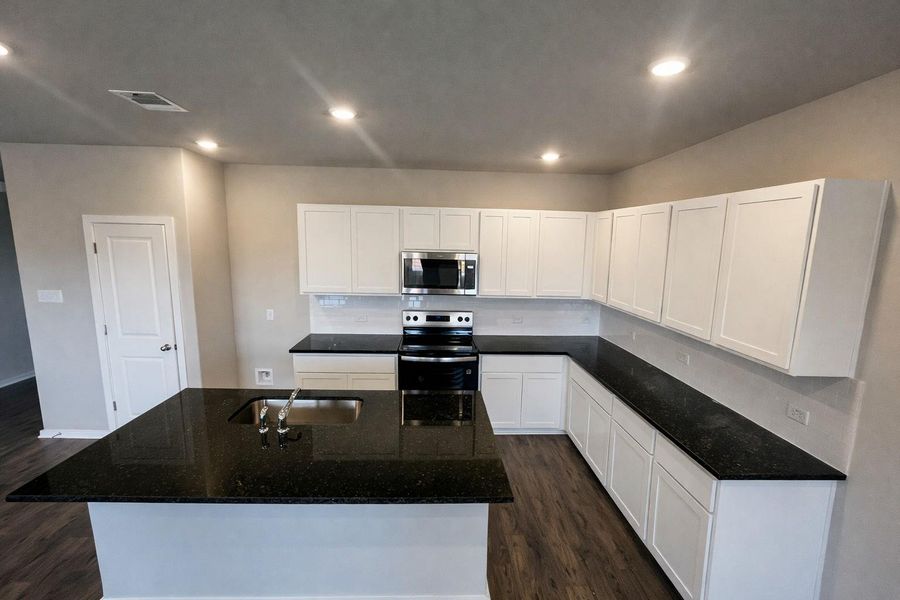 Light & Bright Open Concept Kitchen