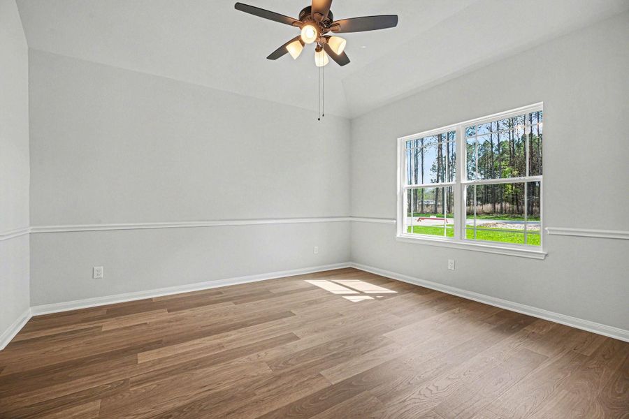Spacious, unfurnished interior of a new home in Encino Estates, Dayton (Image 22).